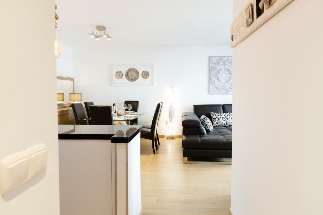 Picasso Daisy Apartment Fuengirola Exterior photo